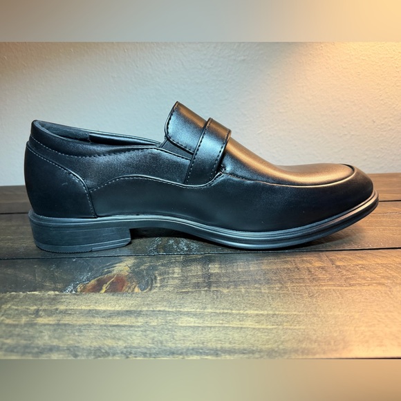 Perry Ellis 9 1/2 Wide Men\'s Black Single-Buckle Monk Strap Dress Shoes main image 5